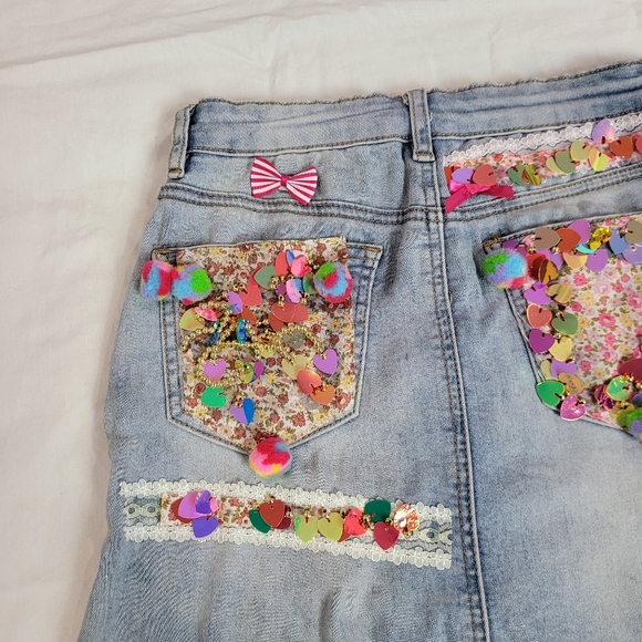 Girls Denim Skirt Upcycled Button Up Stretch Blue Denim. PARTY Christmas  size 6 - Picture 6 of 12